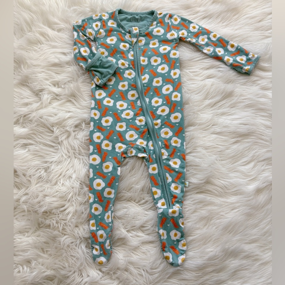 Clover baby & Kids bacon and egg footie